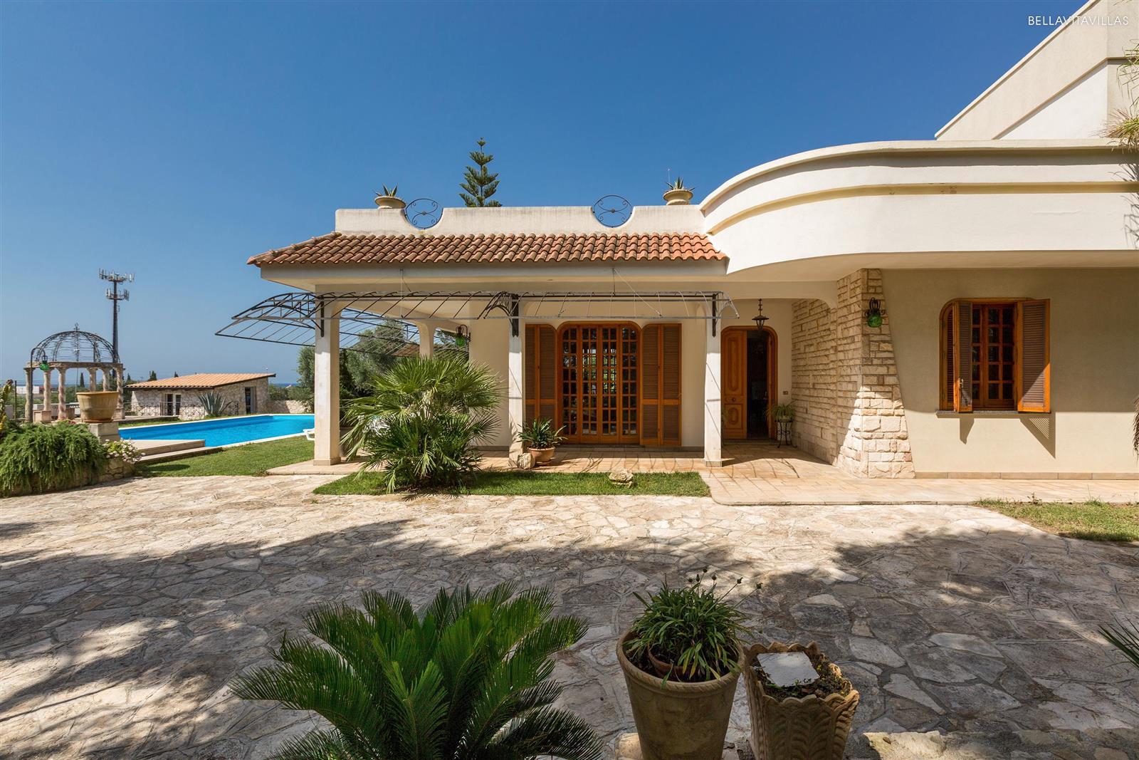 Affitto villa con piscina a Porto Cesareo